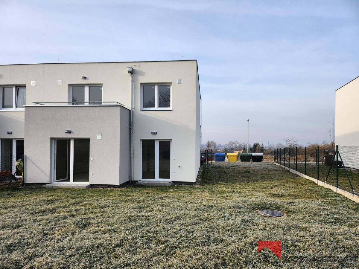 Dům 5+kk/terasy, garáž, zahrada, 520m2