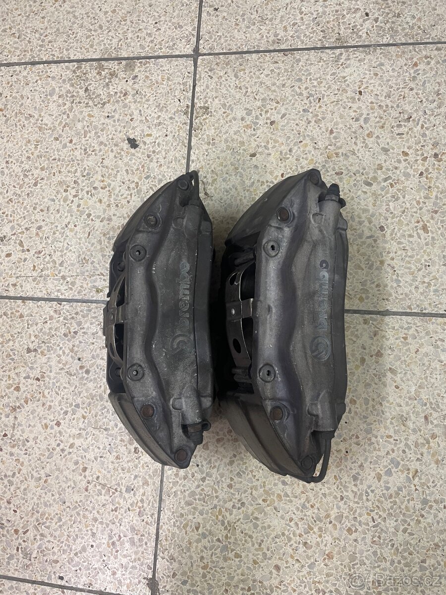 Brzdiče Brembo.