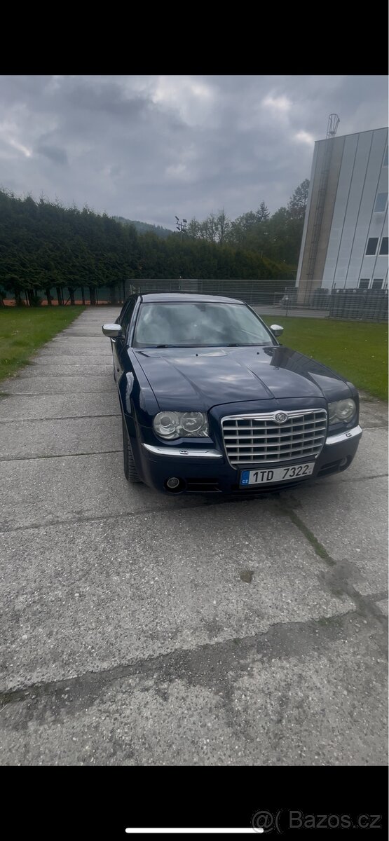 Chrysler 300C Touring 3.0 CRD – výkonné a prostorné kombi