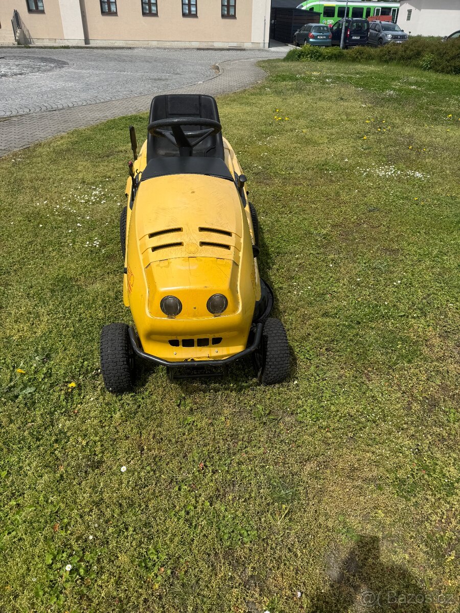 Prodám plně funční zahradní traktůrek alko