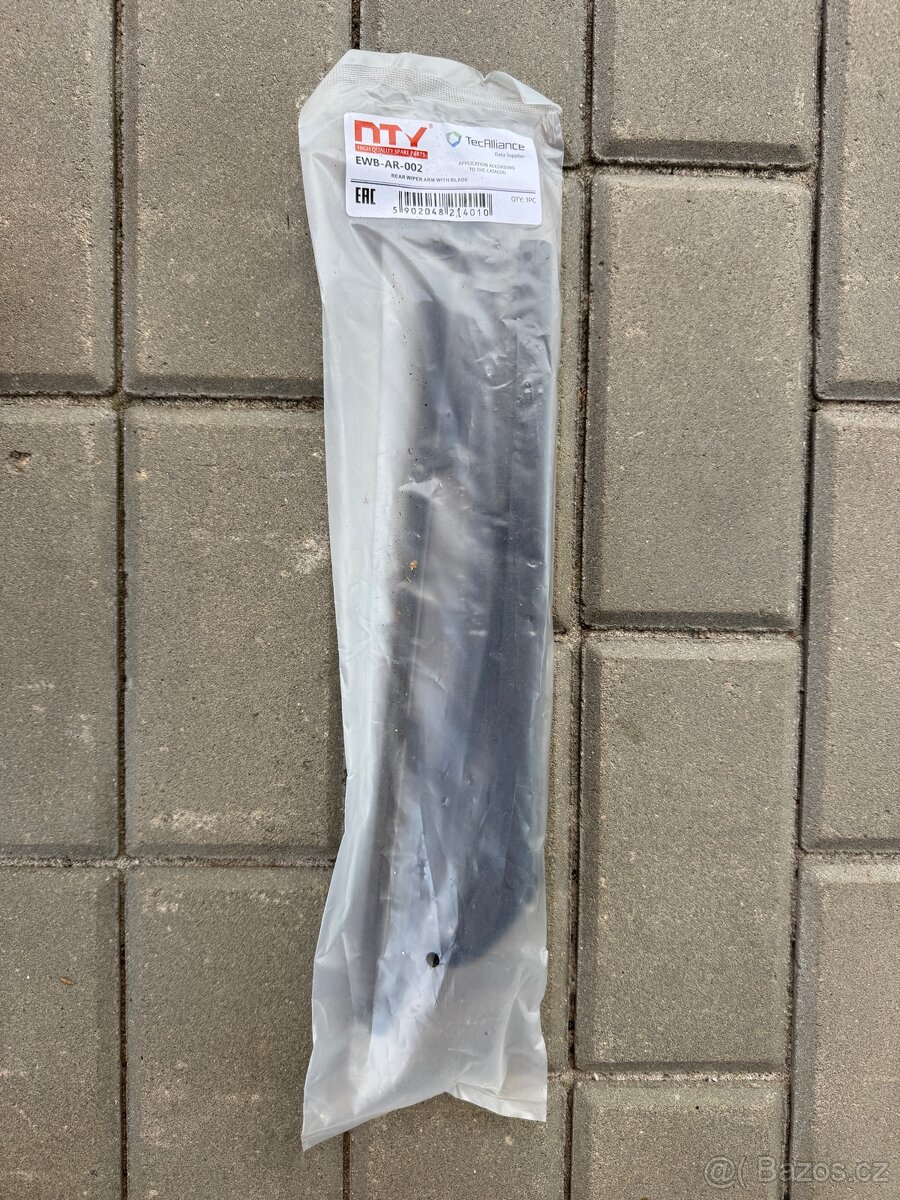 Alfa Romeo 156 zadní stěrač