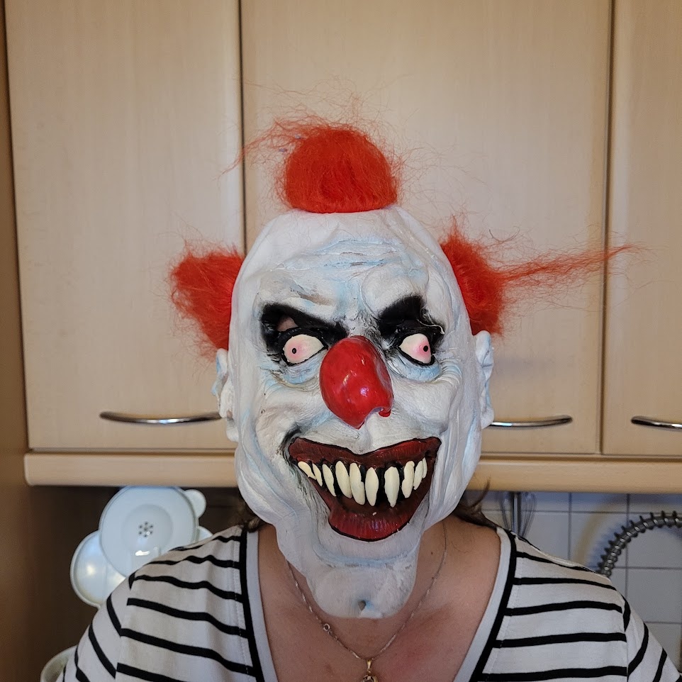 Masky různé druhy a paruky