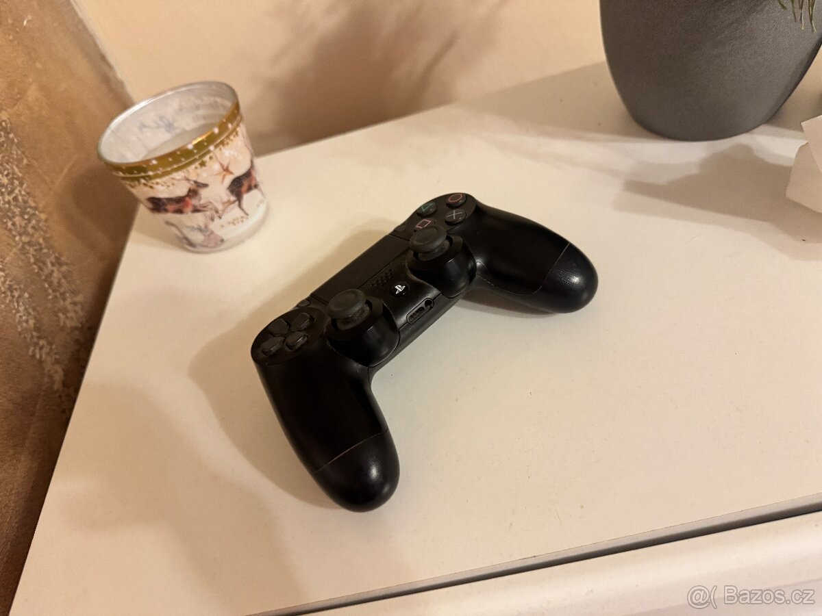 Ps4 ovladač