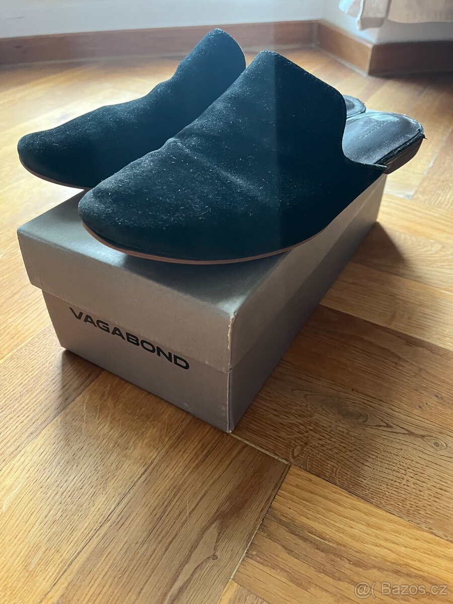 Černé semišové pantofle Vagabond Ayden