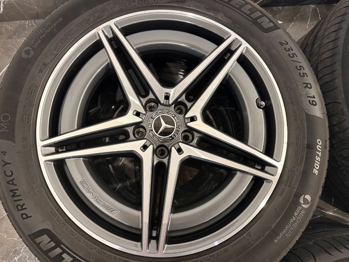 original mercedes eqc amg r19 A2934010700