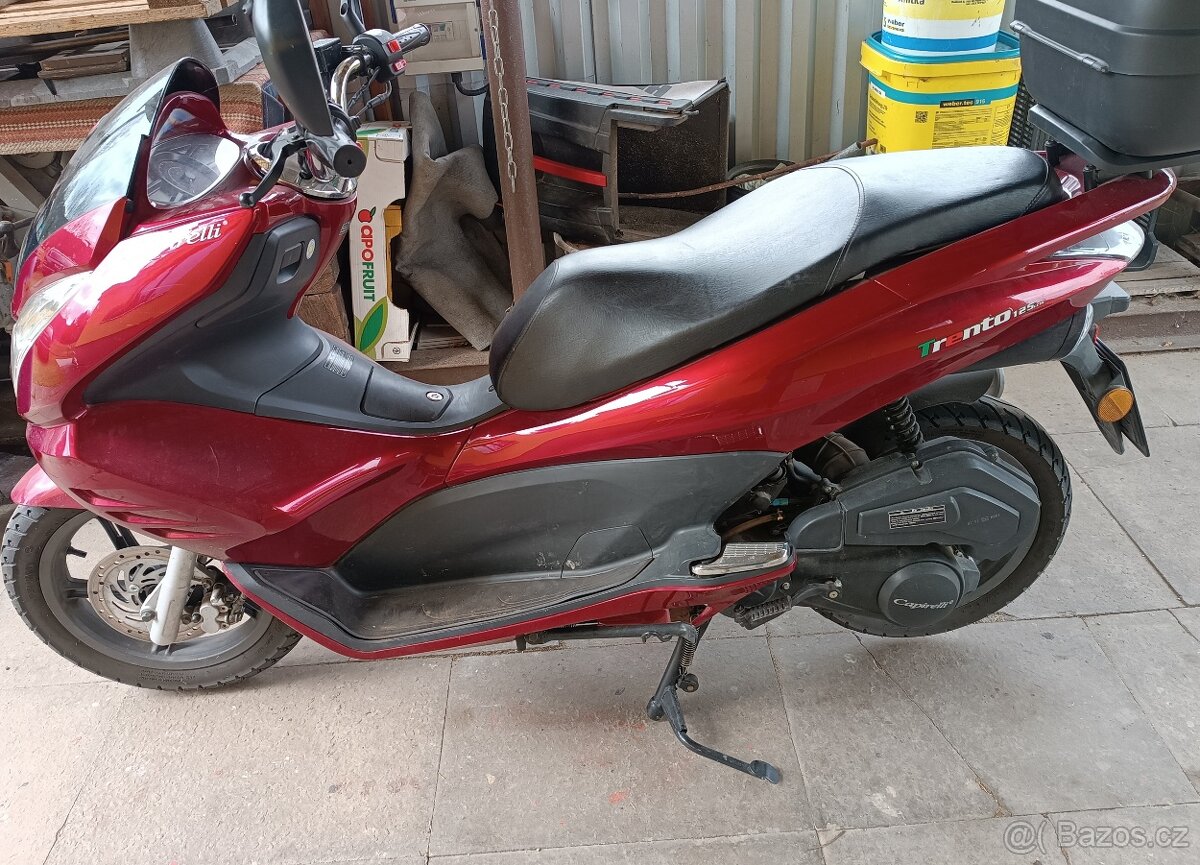 Skútr 125