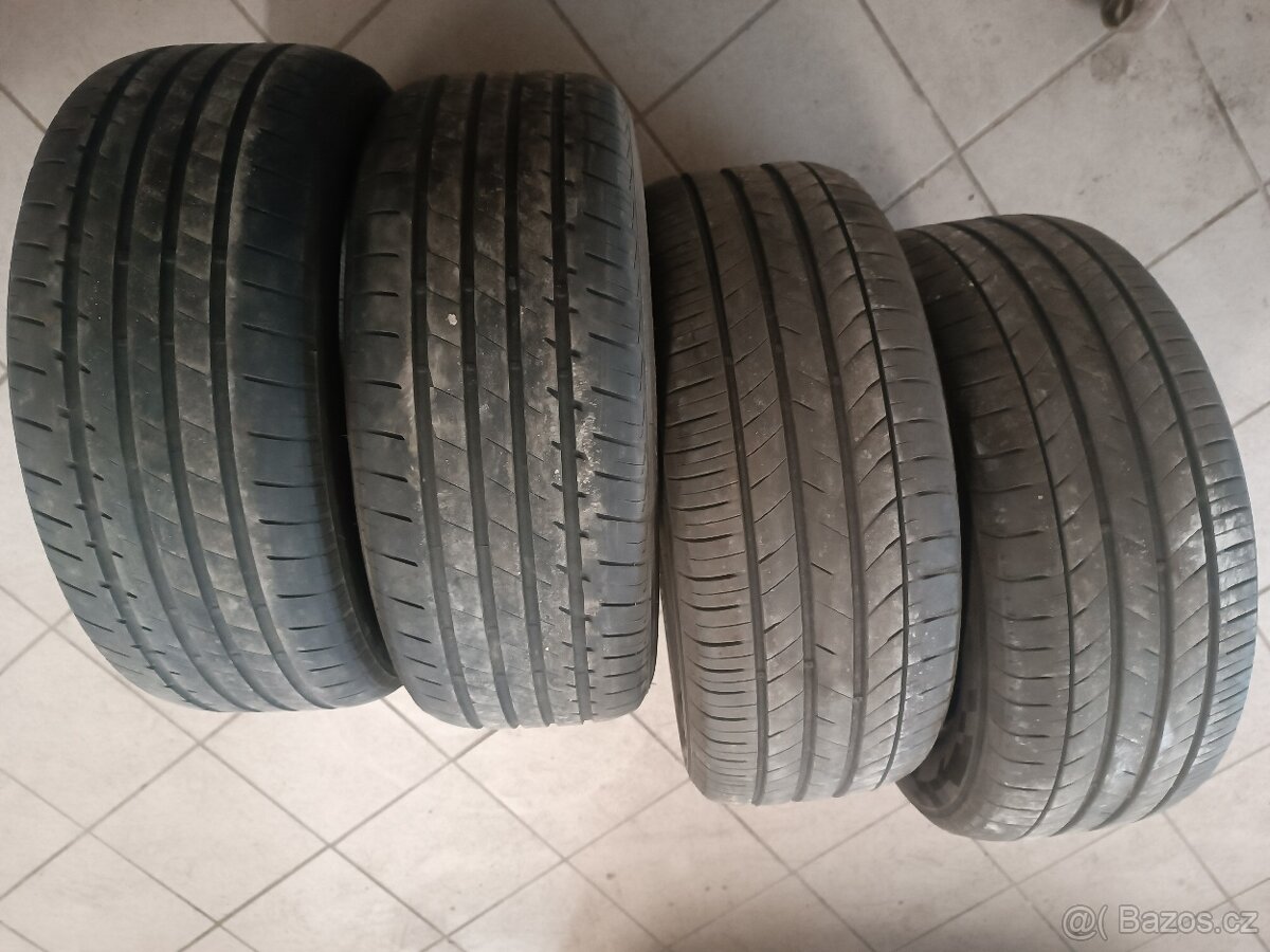 Letní pneu 235/55/17