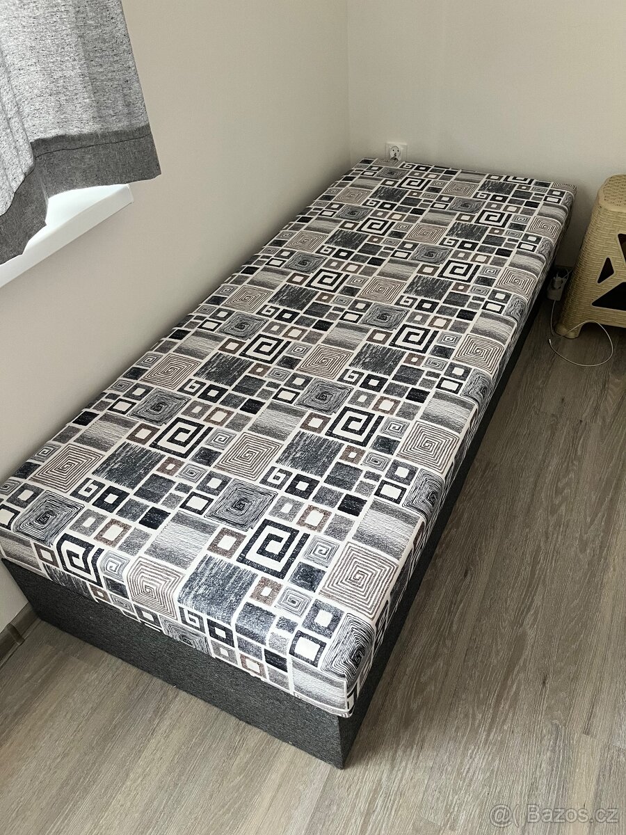 Postel 80 x 200 s úložným prostorem
