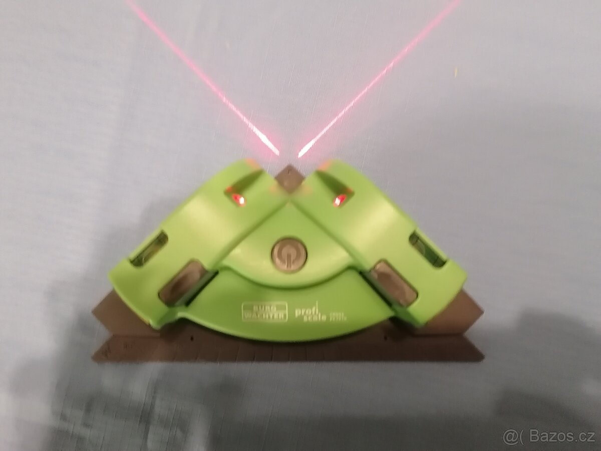 Laserový úhelník