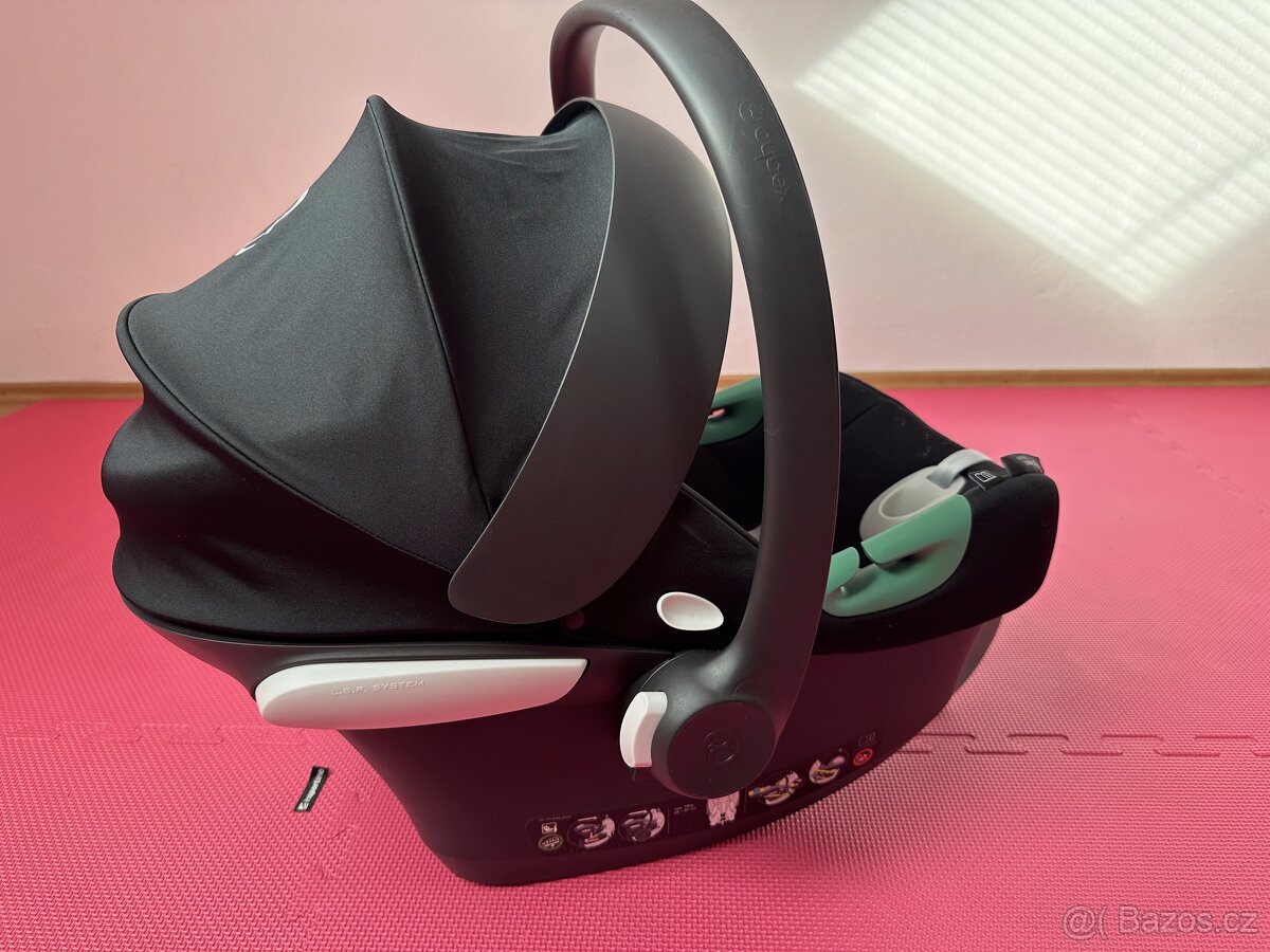 Autosedačka Cybex Aton B2 i-Size Volcano Black