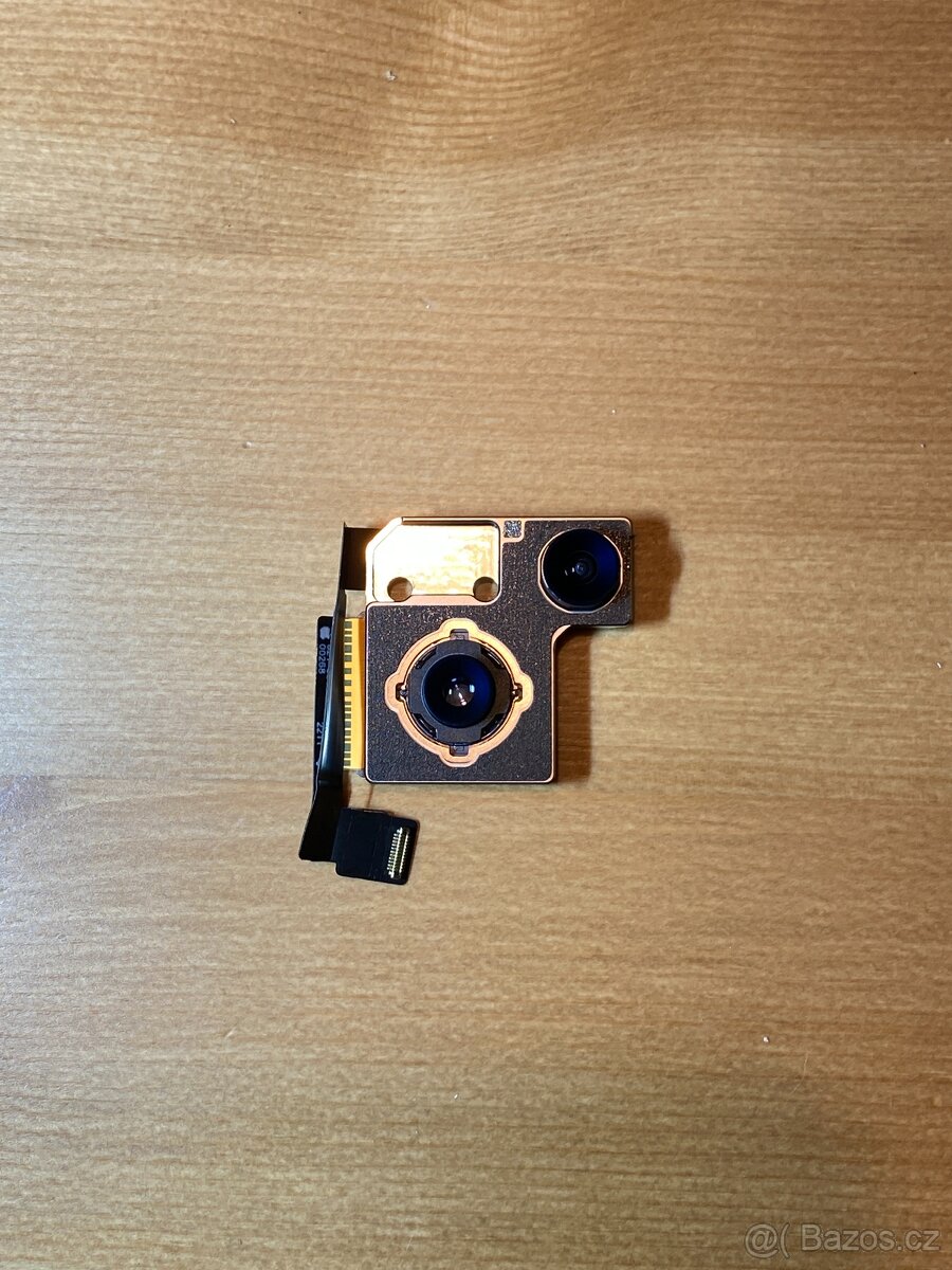 iPhone 13 - fotoaparát / kamera