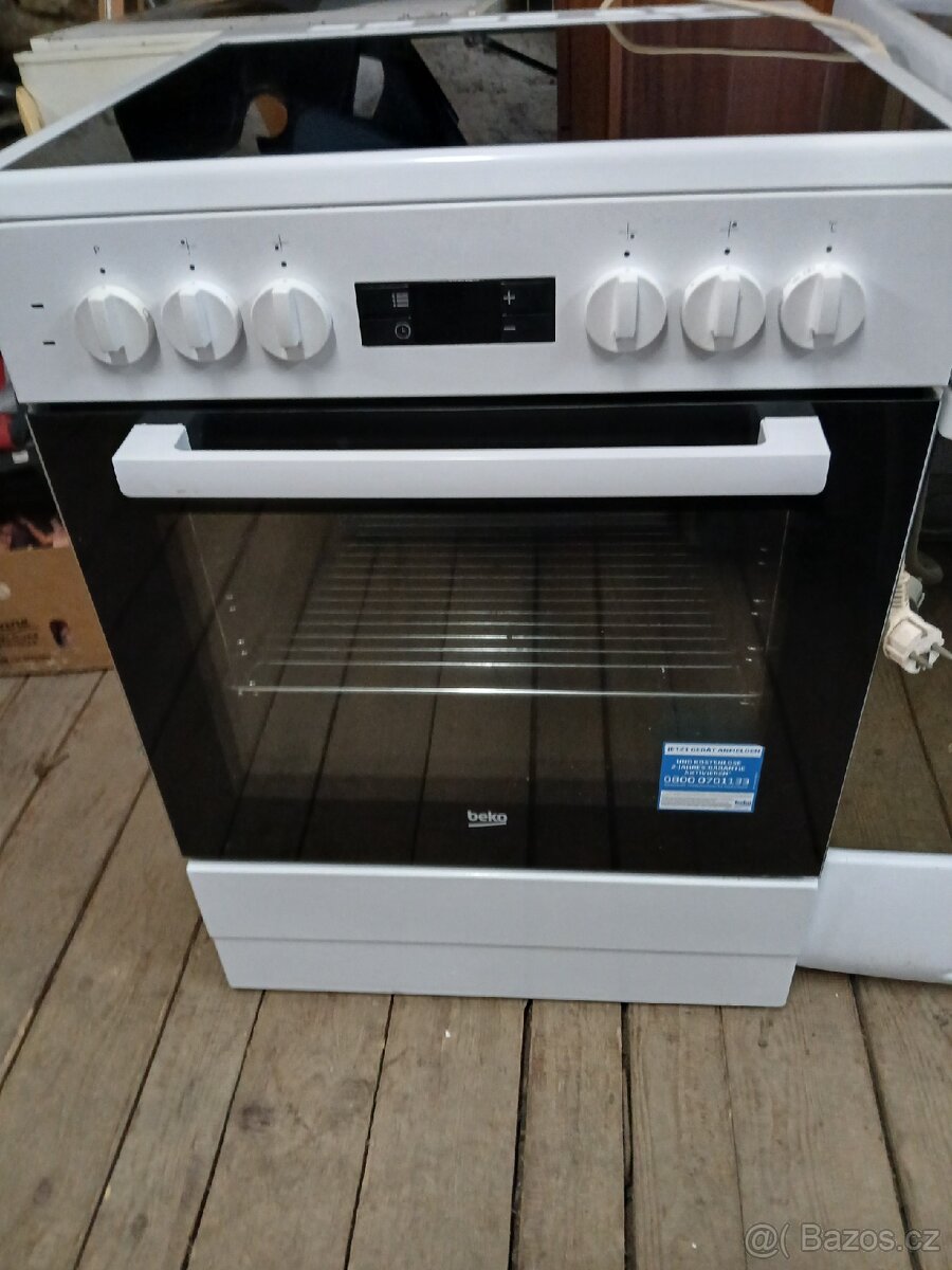 Elektrický sporák beko 60,60