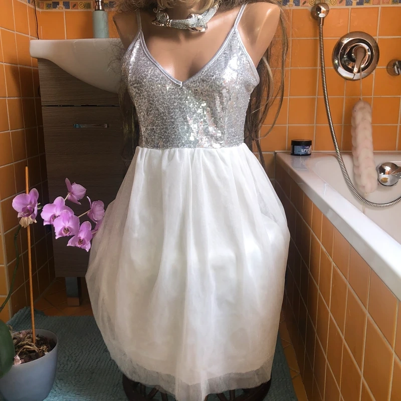 satynasvatbu#pulnocni# spolecenske# plesove#flitrovane