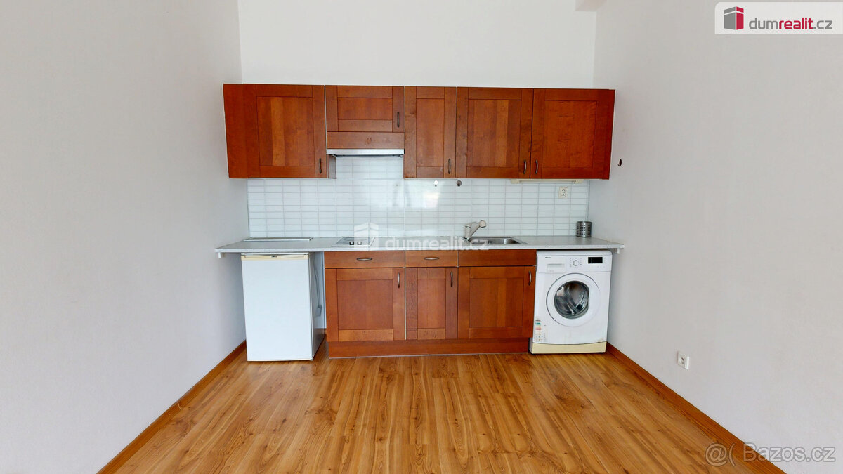 Pronájem, byt, 1+kk, 35m2, Opava, ul. Kasárenská