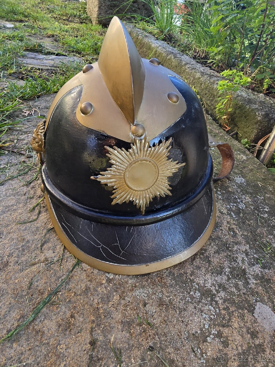 STARÁ HASIČSKÁ HELMA RAKOUSKO UHERSKO