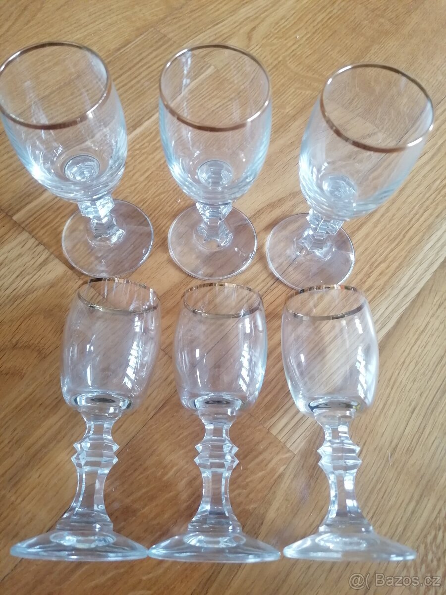 Retro sada skleniček