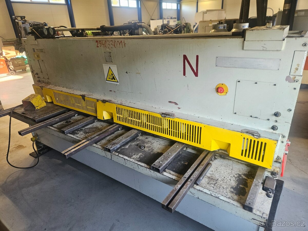 Hydraulické tabulové nůžky CNTA 3150/6,3