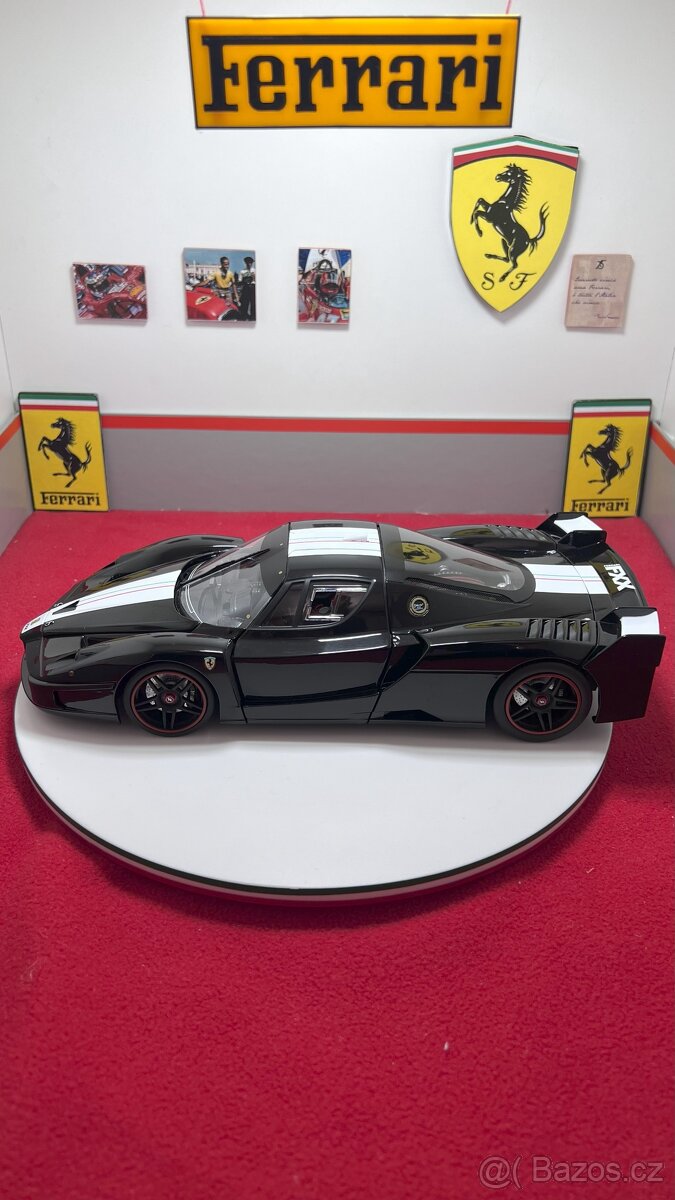 Ferrari FXX 1:18 Hot Wheels Elite