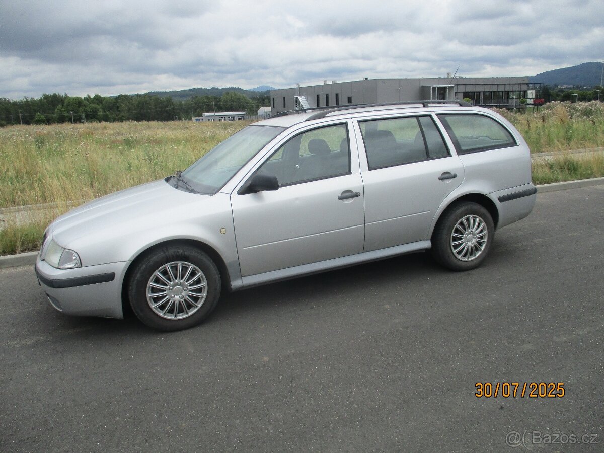 ŠKODA OKTÁVIA 1.COMBI 1,6i 75kw