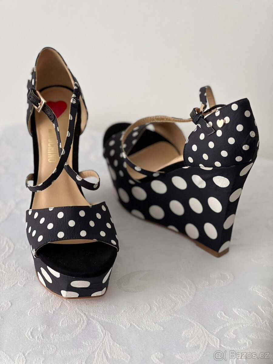 Moschino - dáms. nové boty na klínku – vel. 37