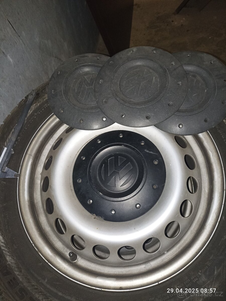 Originální sada celoročních pneu VW Transporter 5x120  R1 6