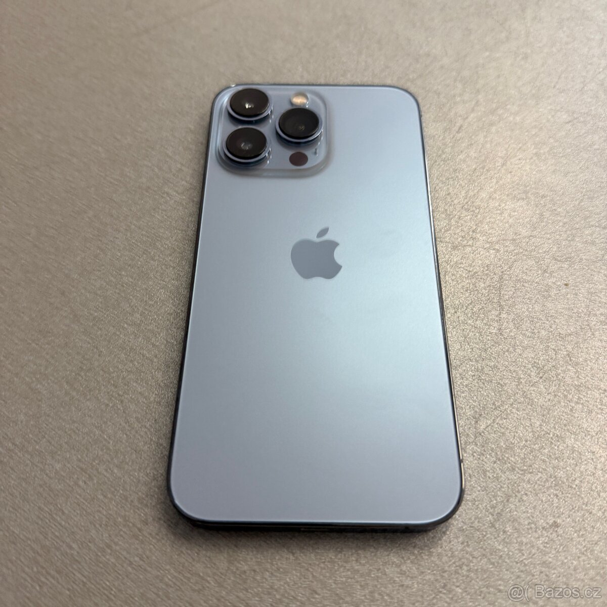 iPhone 13 Pro 256GB, top stav bez škrábance, záruka