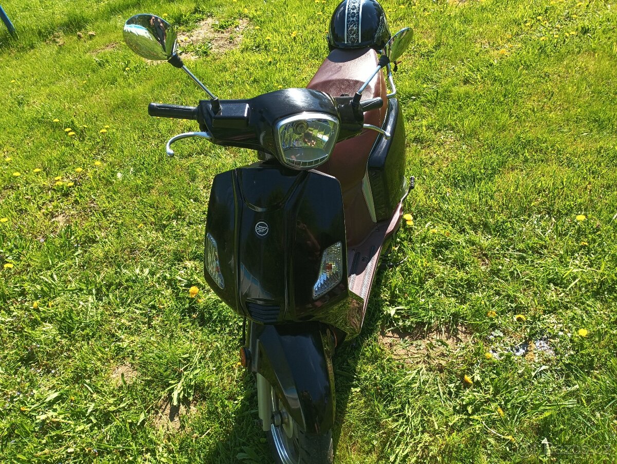 Prodám skútr 125