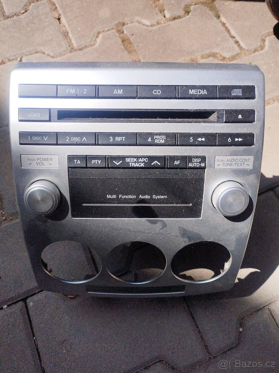 autorádio Mazda 5