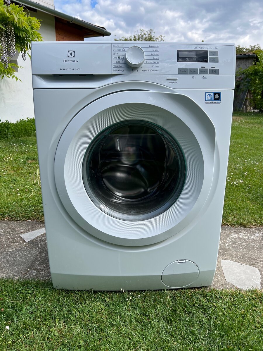 Pračka elektrolux