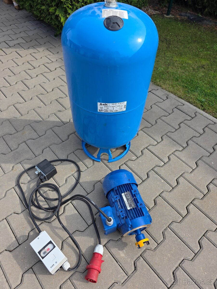 Prodám z vodárny úplně funkční motor + tlakovou nádrž.