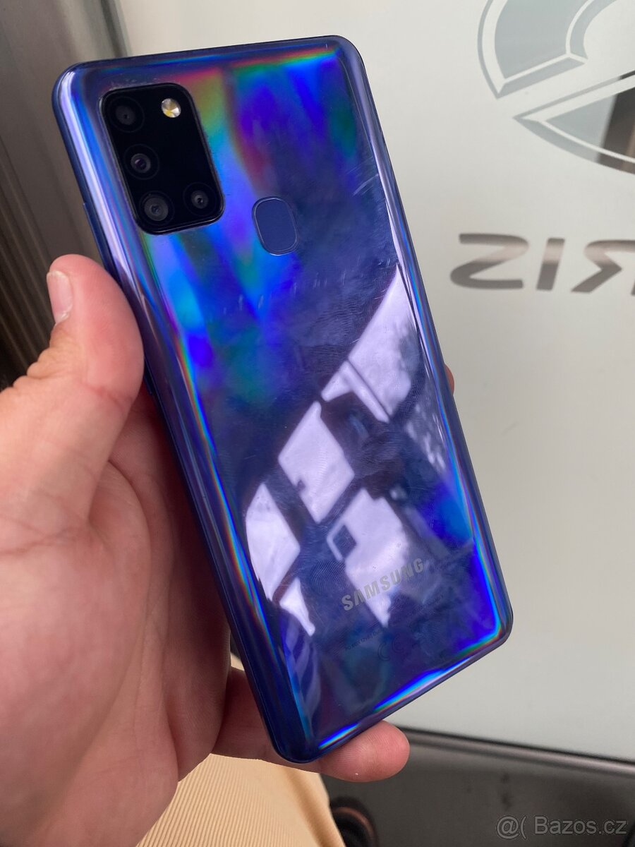 Samsung Galaxy A21s 32GB čist popis