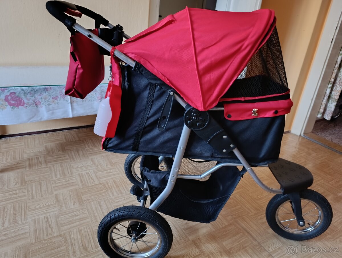 Kočárek pro psy