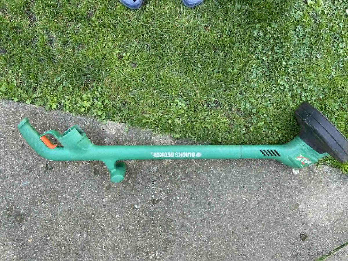 Strunová elektrická sekačka