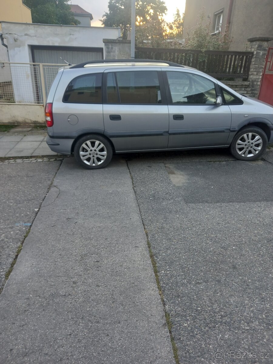 Opel zafira