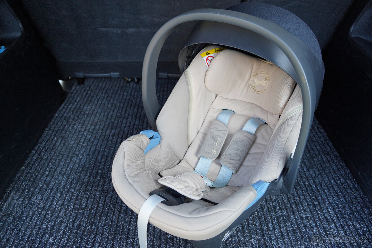 Autosedačka Cybex Aton 5 od novorzence, včetně základny