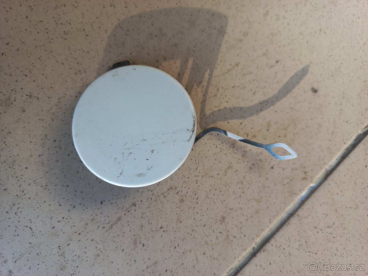 Krytka tažného oka zadního nárazníku VW Touareg 7P