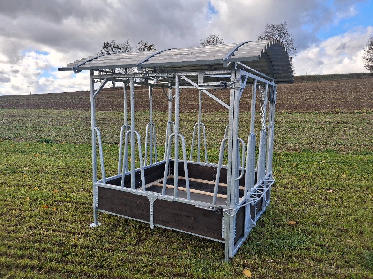 Prodám příkrmiště hranaté přenosné čelním nakladačem