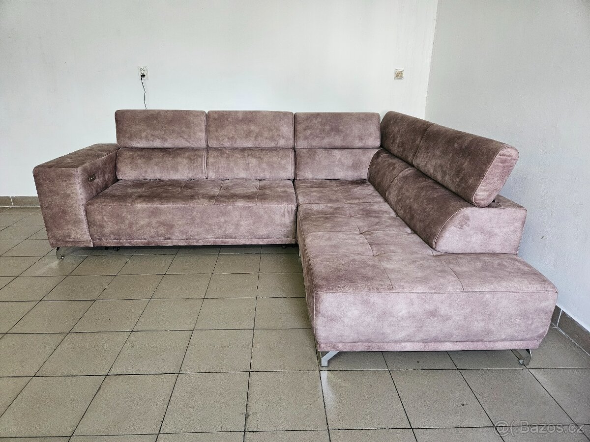 ROHOVÁ SEDACÍ  SOUPRAVA- EL. VÝSUVEM