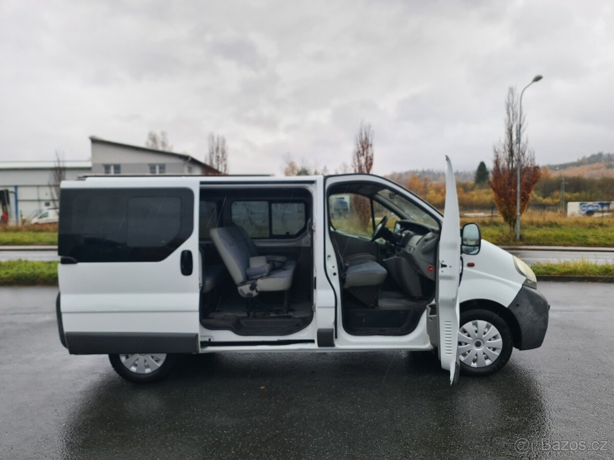 NISSAN PRIMASTAR 1.9 DCi 74-KW 9-MÍST KLIMA RV 2004 SERVISK