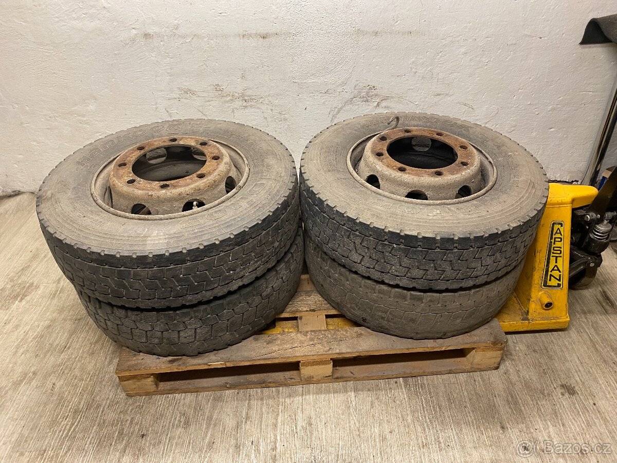 IVECO EUROCARGO - 4x PLECHOVÝ DISK 17,5R 8 DÍROVÉ