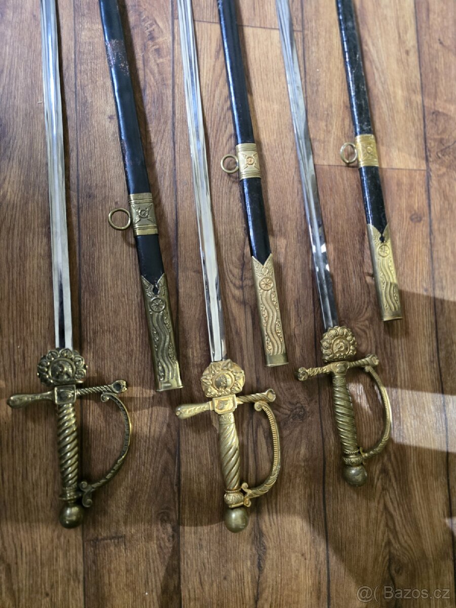 KRASNÉ STARÉ DRAŽNÍ ŠAVLE/ KORDY RU VZOR 1891