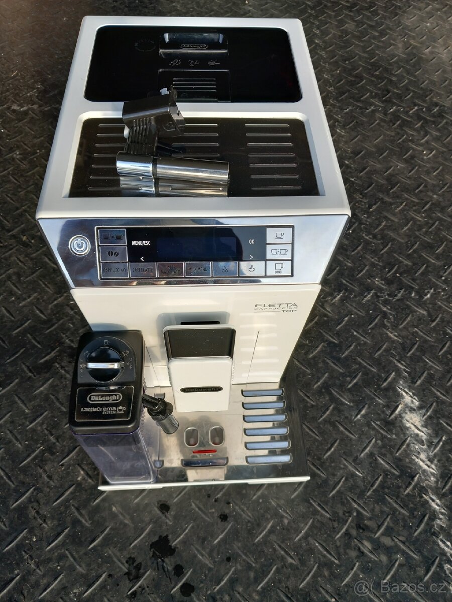 Kávovar DeLonghi Eletta cappuccino top