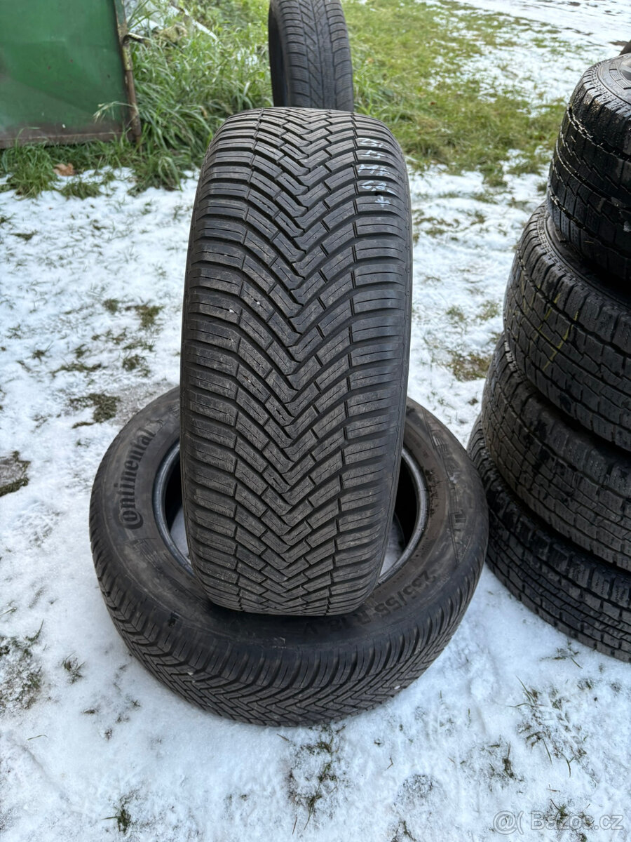2ks celoroční pneu Continental 235/55/18