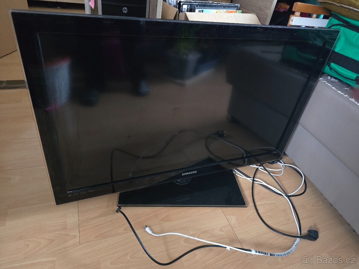 Televize TV Samsung LE40C630 101 cm ovladac