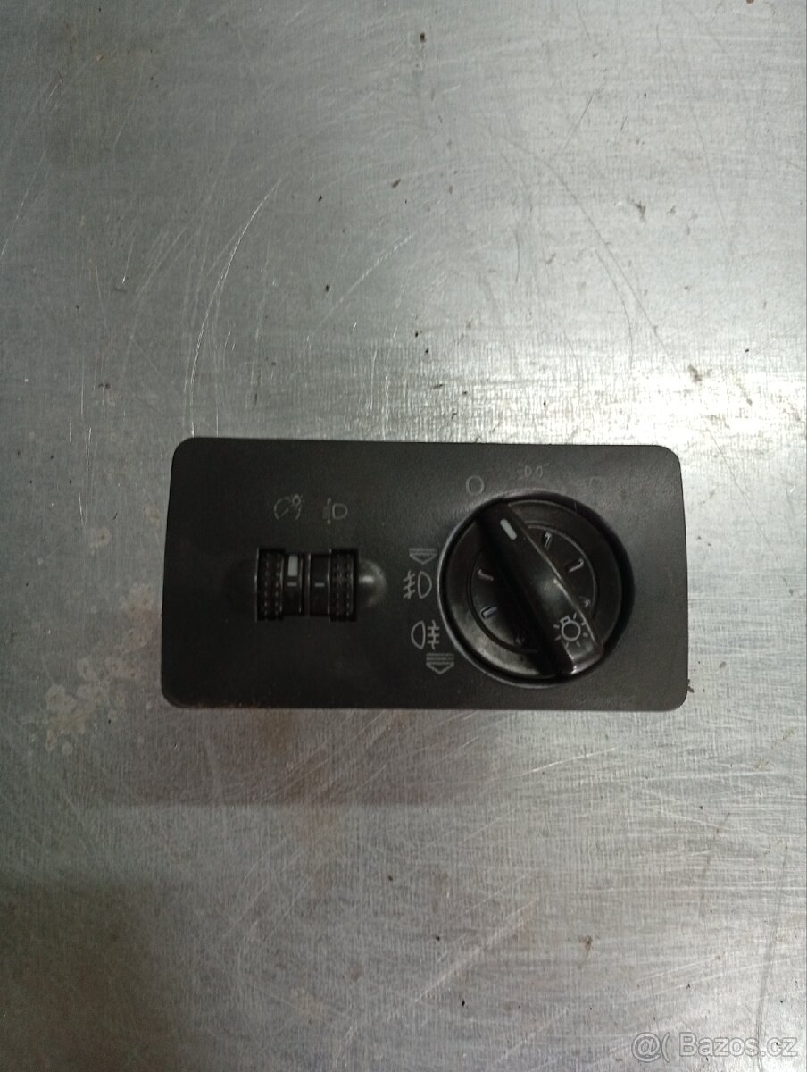 Fabia 1 přepínač světel