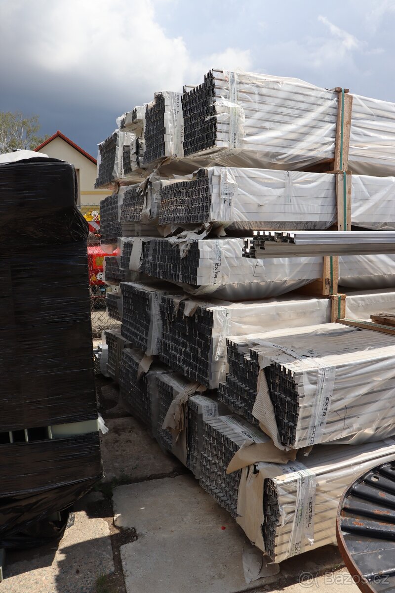 Hliníkové profily na uchycení solárních panelů