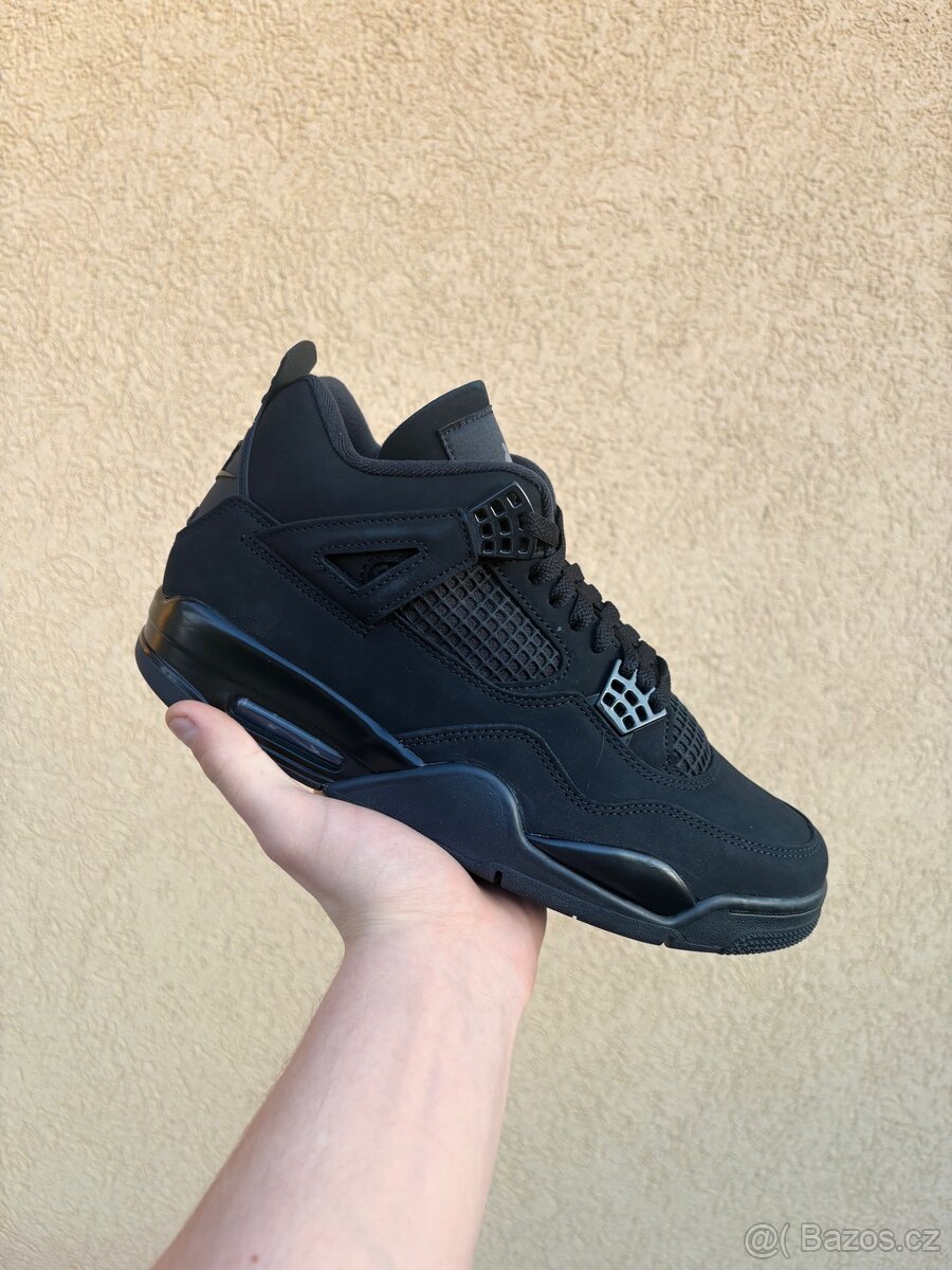 Air Jordan 4 Black cat 2025