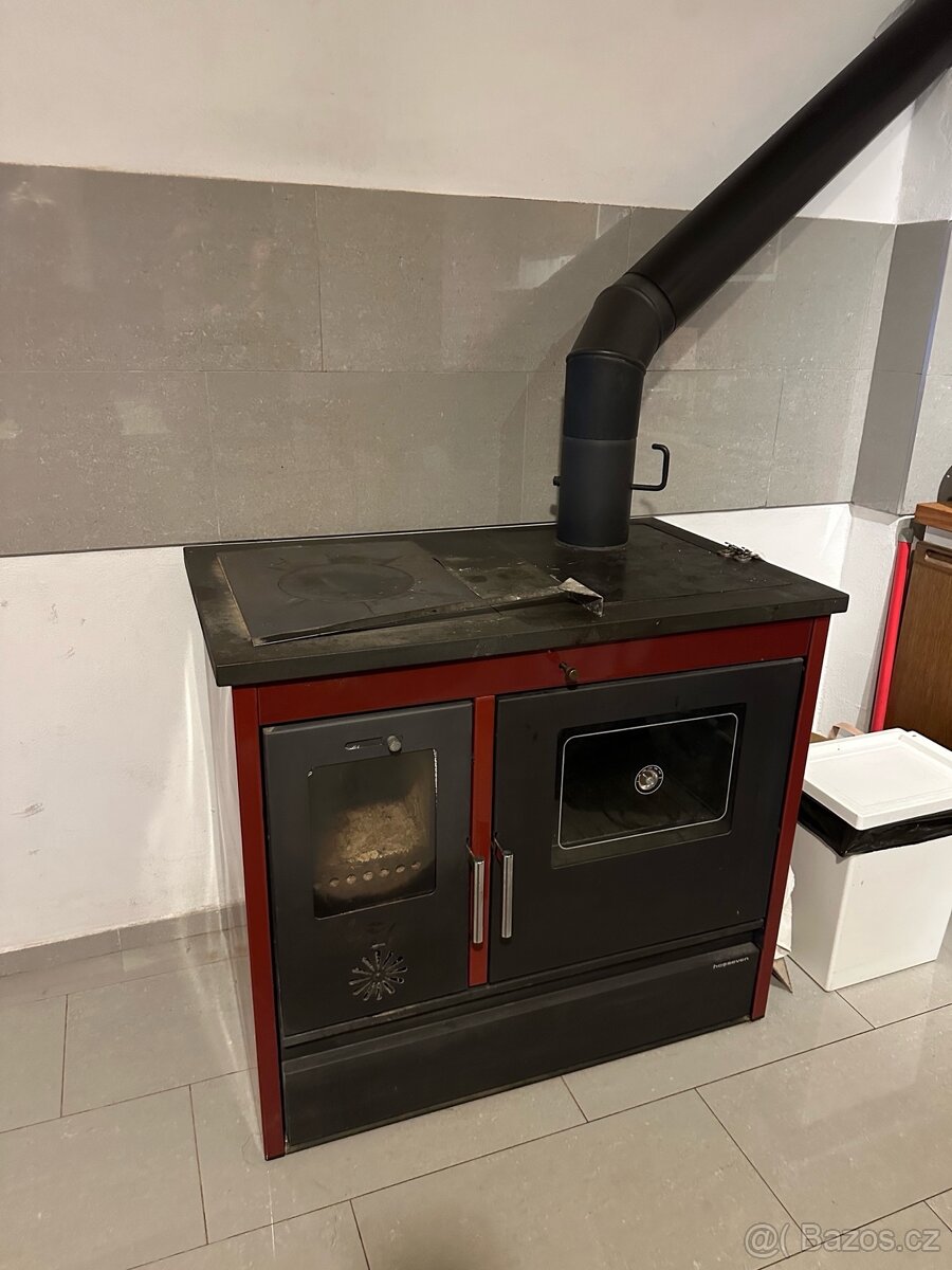 Prodám krbová kamna s troubou