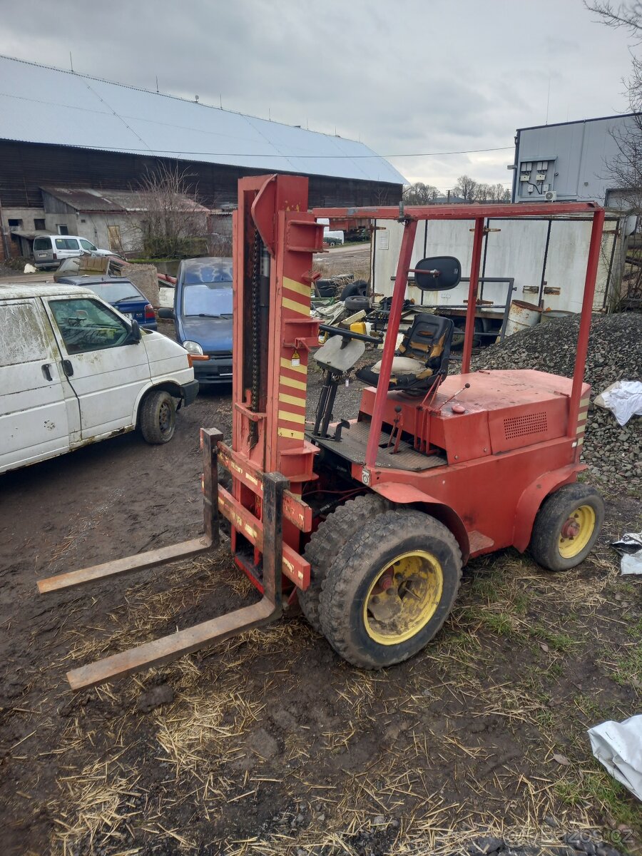 Vysokozdvižný vozík (veteran)