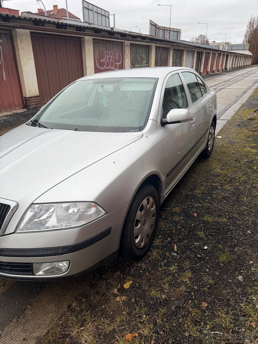 Škoda Octavia 2 1.6 benzín